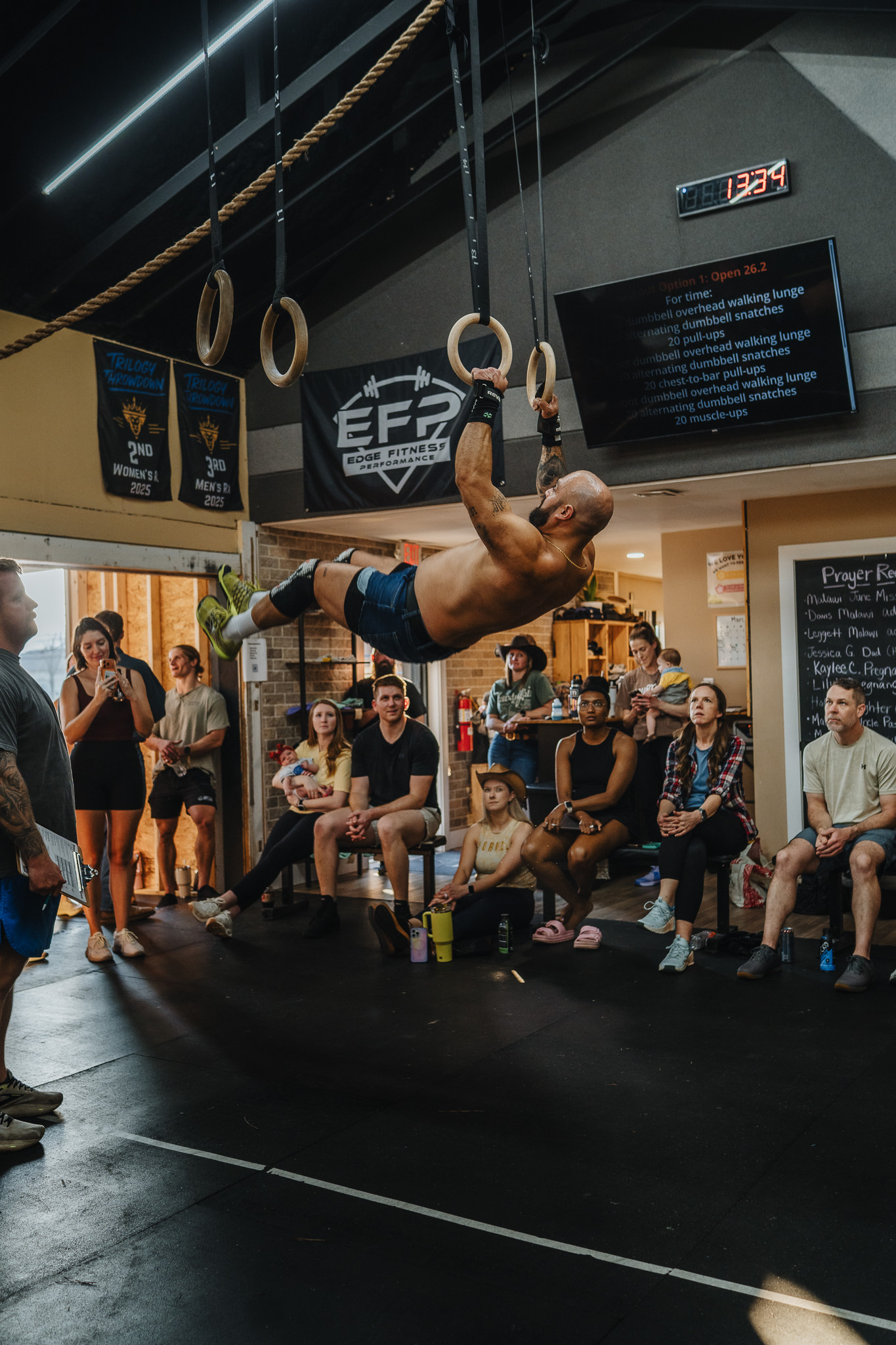 CrossFit Open 26.2 at Mountain Valley Fitness — community cheering